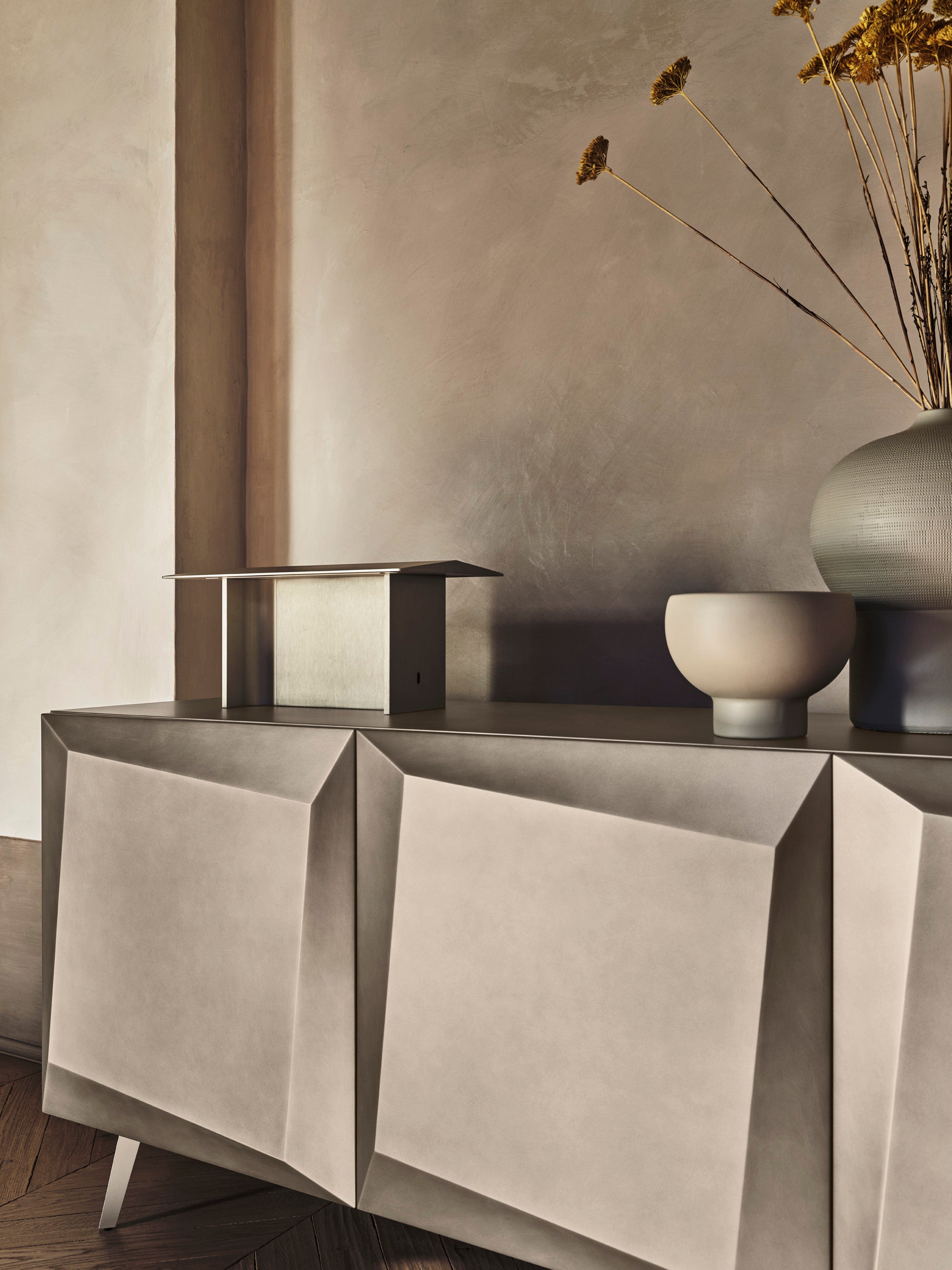 Komoda ALTEREGO matowy beżowy