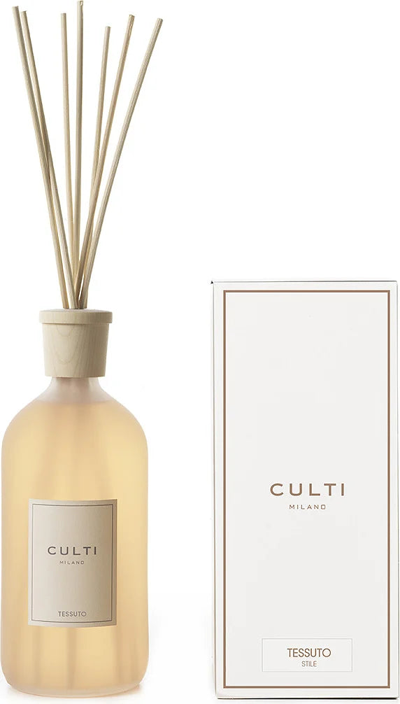 Duftdiffusor STILE - TESSUTO mit Noten von schwarzen Johannisblättern, Baumwollblüten, Jasmin und weißem Moschus.