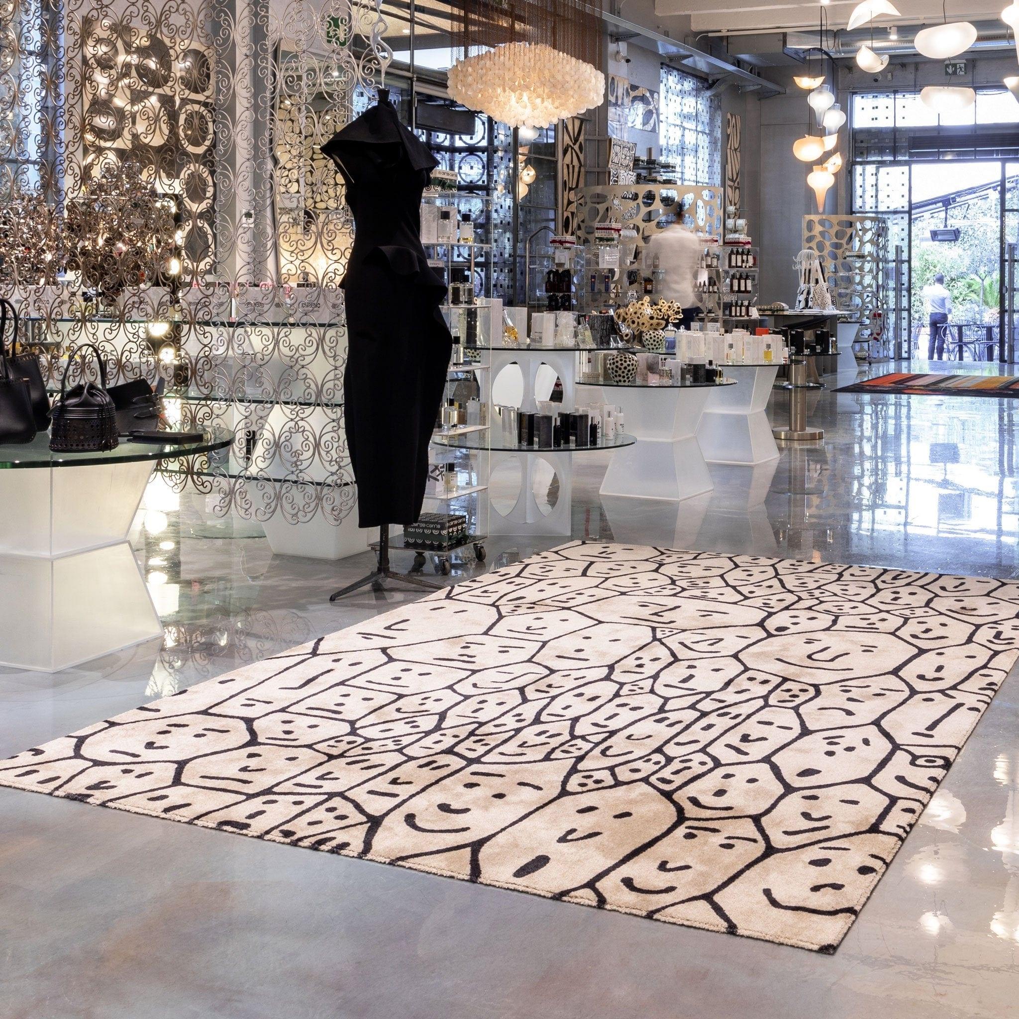 Dywan prostokątny PEOPLE beżowy Qeeboo    Eye on Design