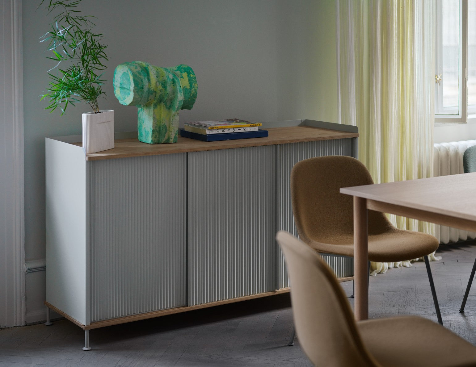 Wazon ceramiczny RIDGE złamana biel