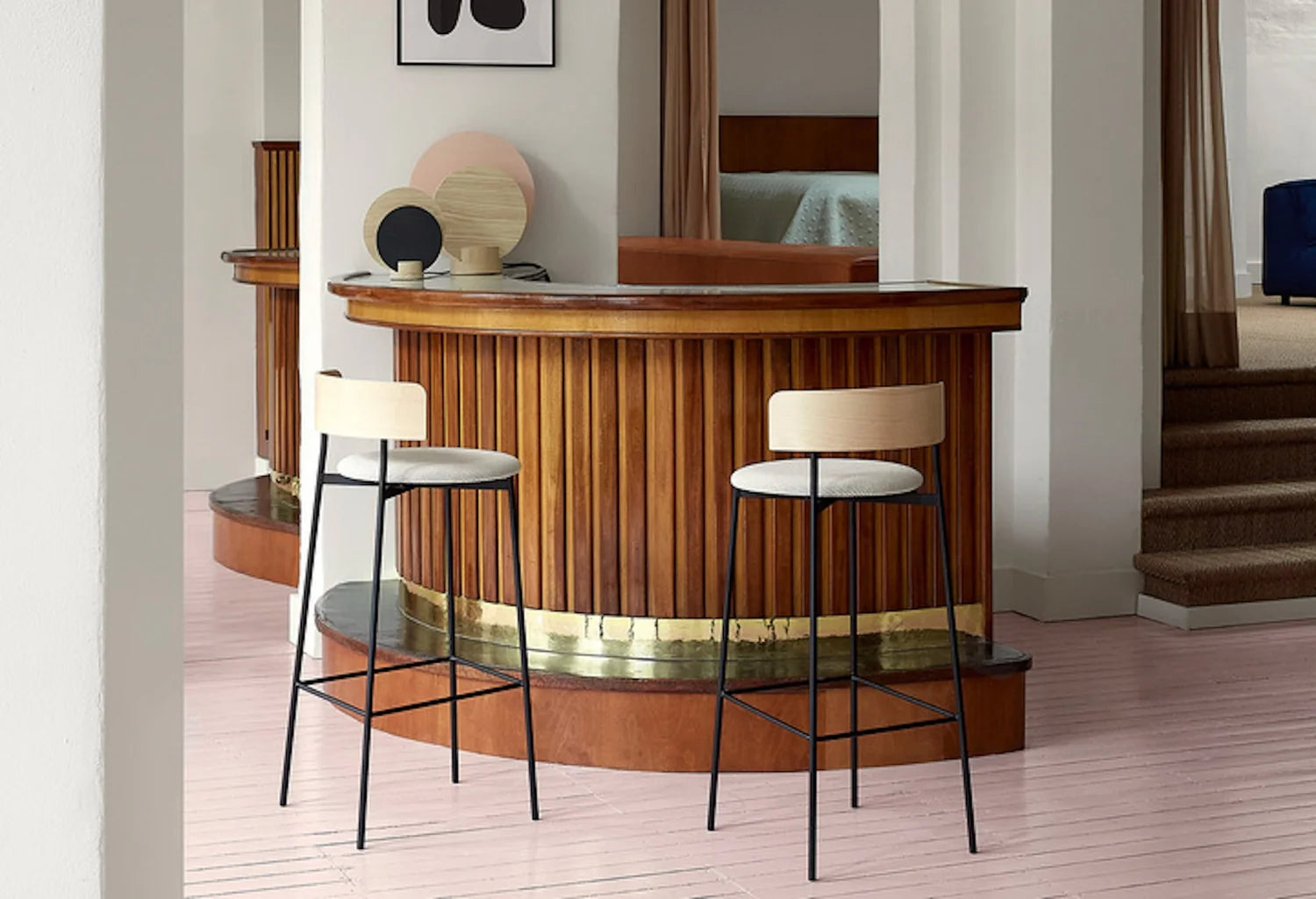 FRIDAY Bar Stool in Black with Wooden Backrest and Black Base