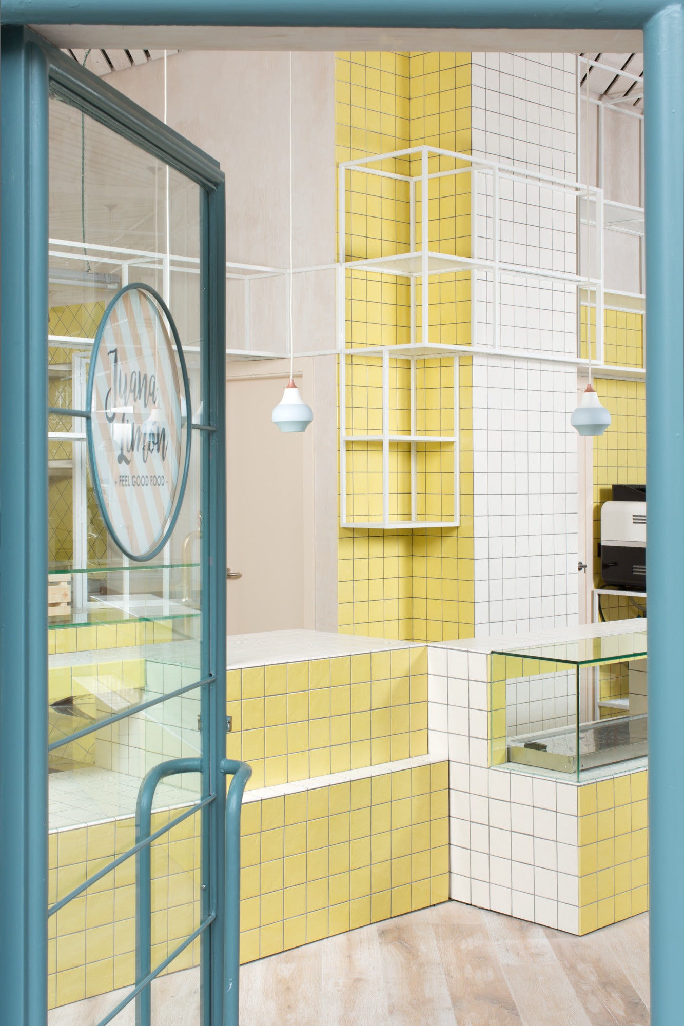 Lampa wisząca CIRQUE biały z szarą końcówką