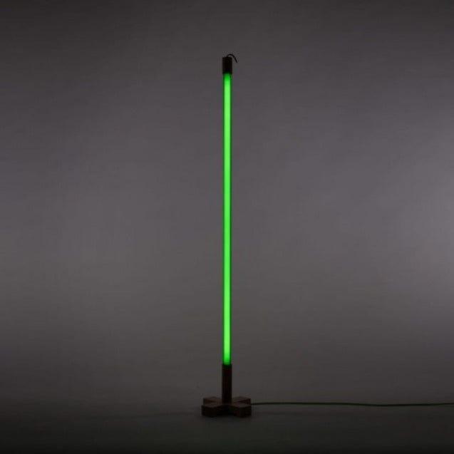 Lampa LED LINEA zielony Seletti    Eye on Design