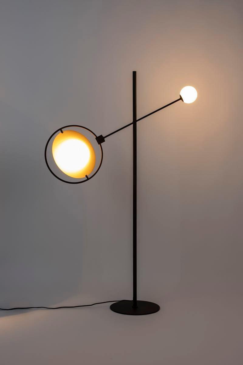 Lampa podłogowa SIRIUS czarny Zuiver    Eye on Design