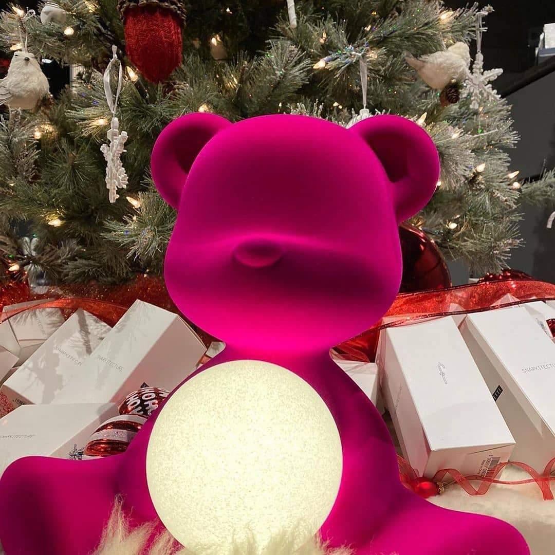 Lampa TEDDY GIRL VELVET fuksja Qeeboo    Eye on Design
