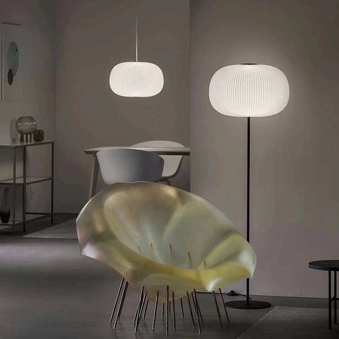 Lampa podłogowa MODEL 332 LAMELLA biały z czarną podstawą