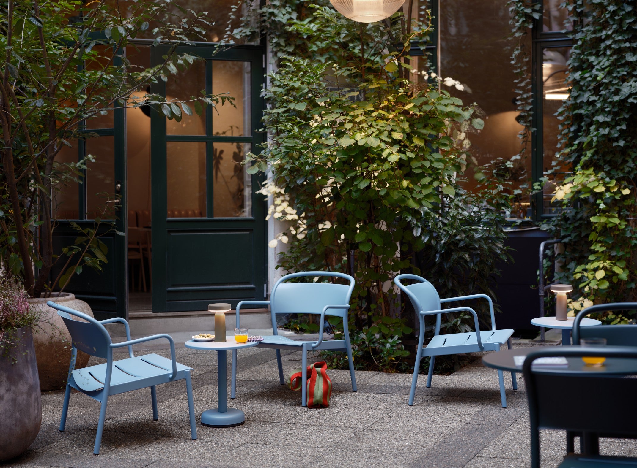 Outdoor Armchair LINEAR taupe steel