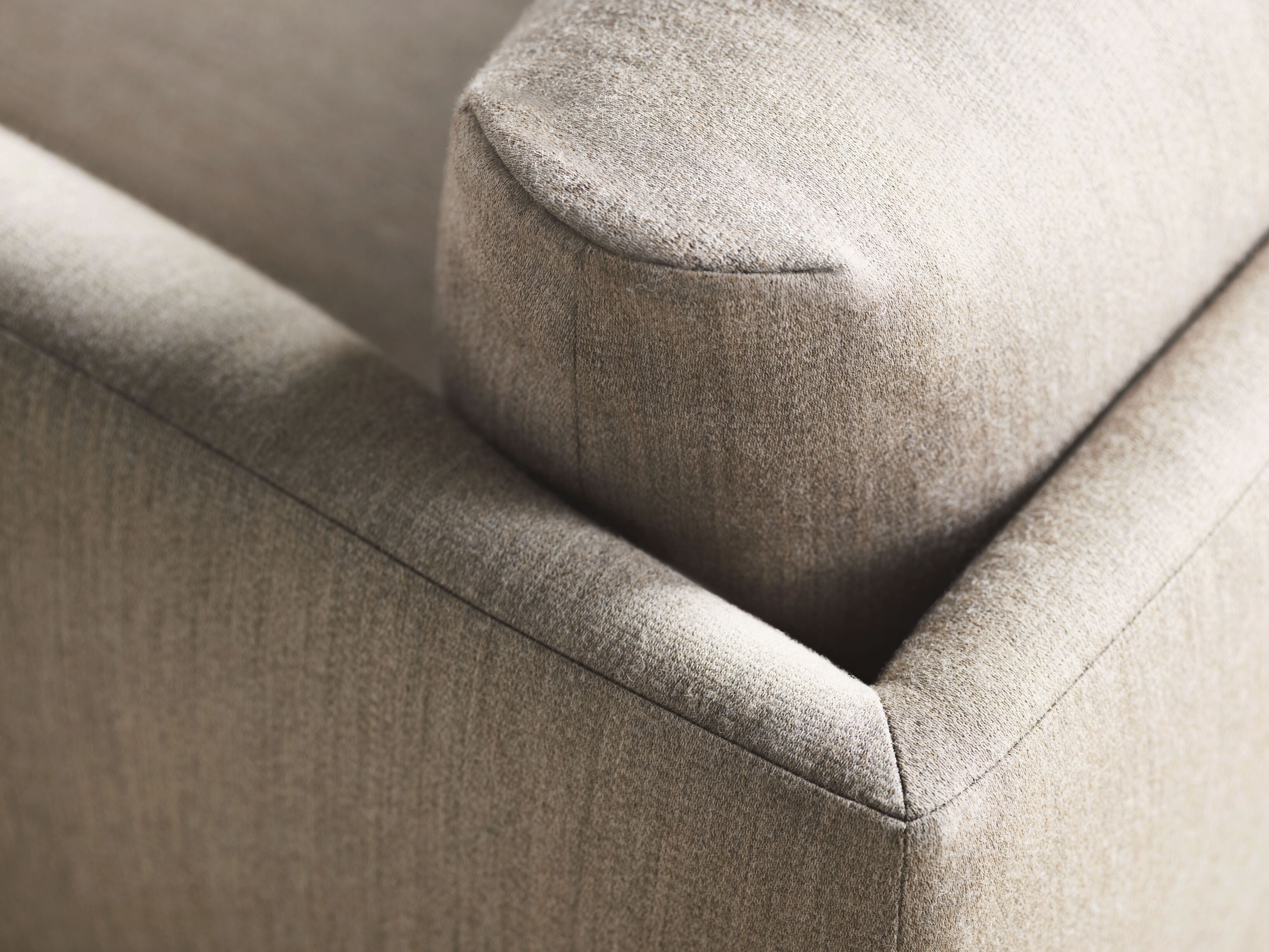 Sofa 2,5-osobowa LOMI czarna stalowa podstawa