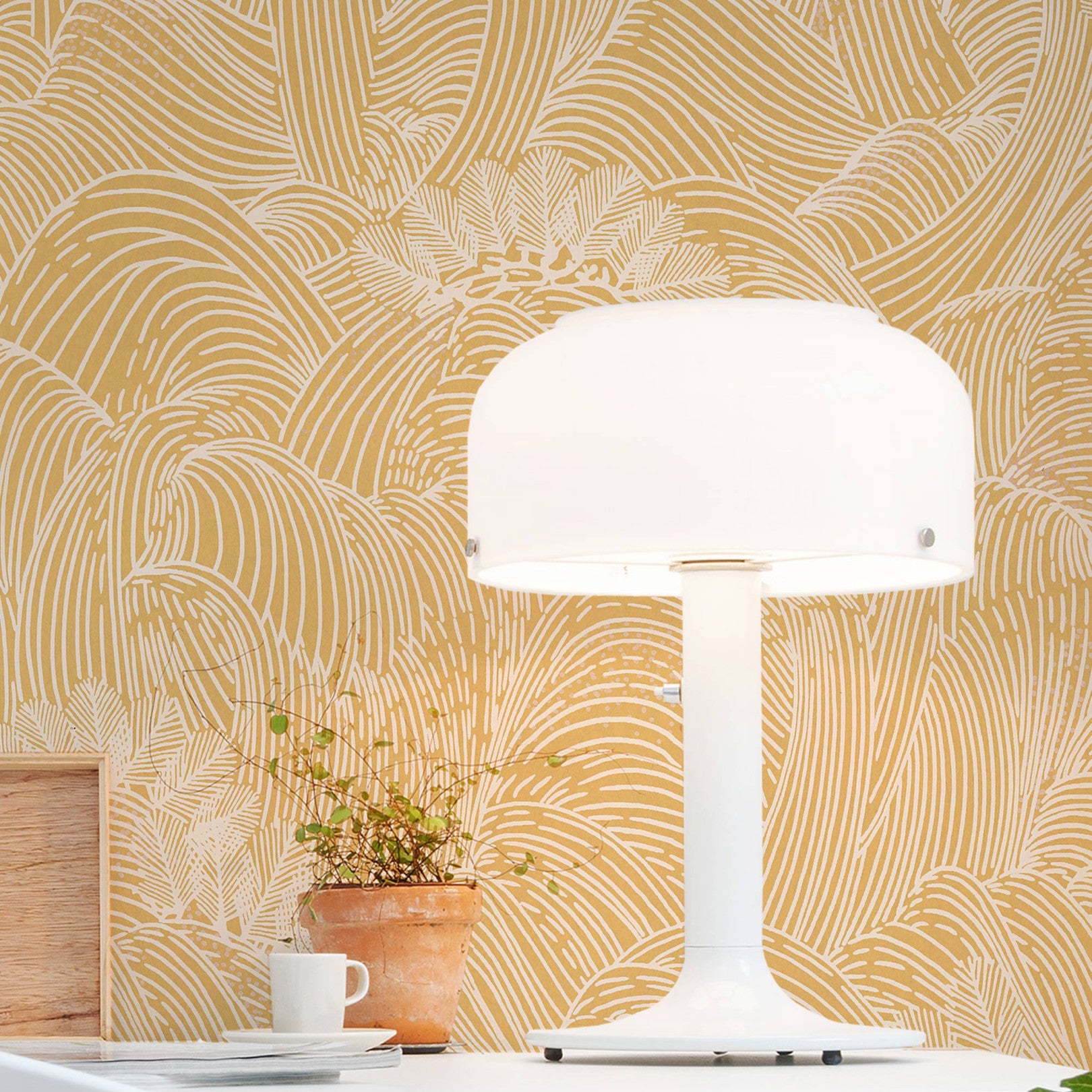 Structural wallpaper with an abstract wave pattern MARÉE HAUTE - HONEY