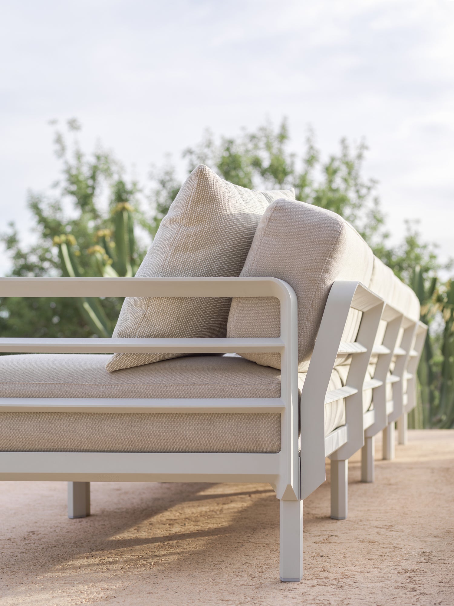 MAXIMO 5 Modular Outdoor Corner Sofa in Thyme Green with Chalk Base