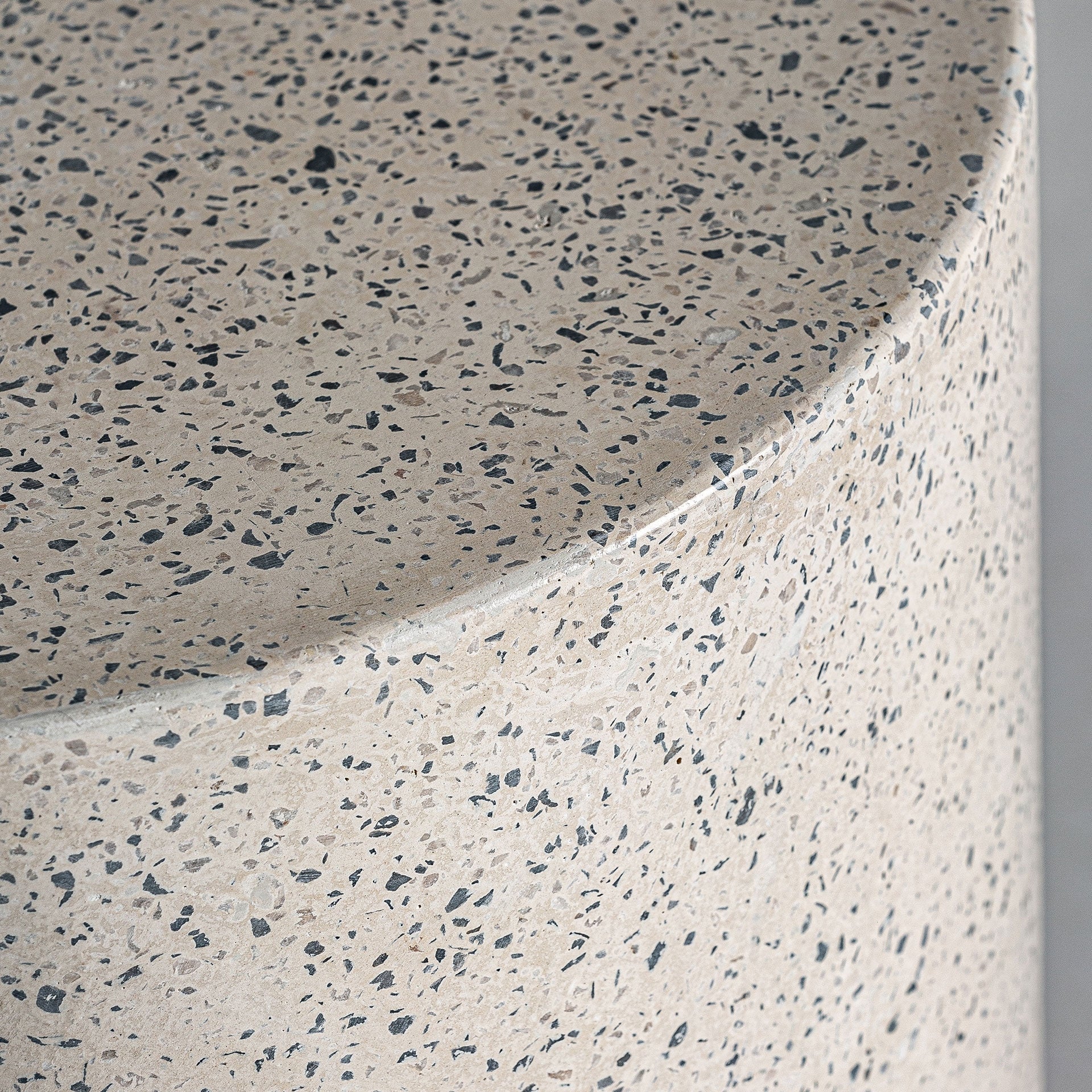 ALBENGA Round Side Table Terrazzo