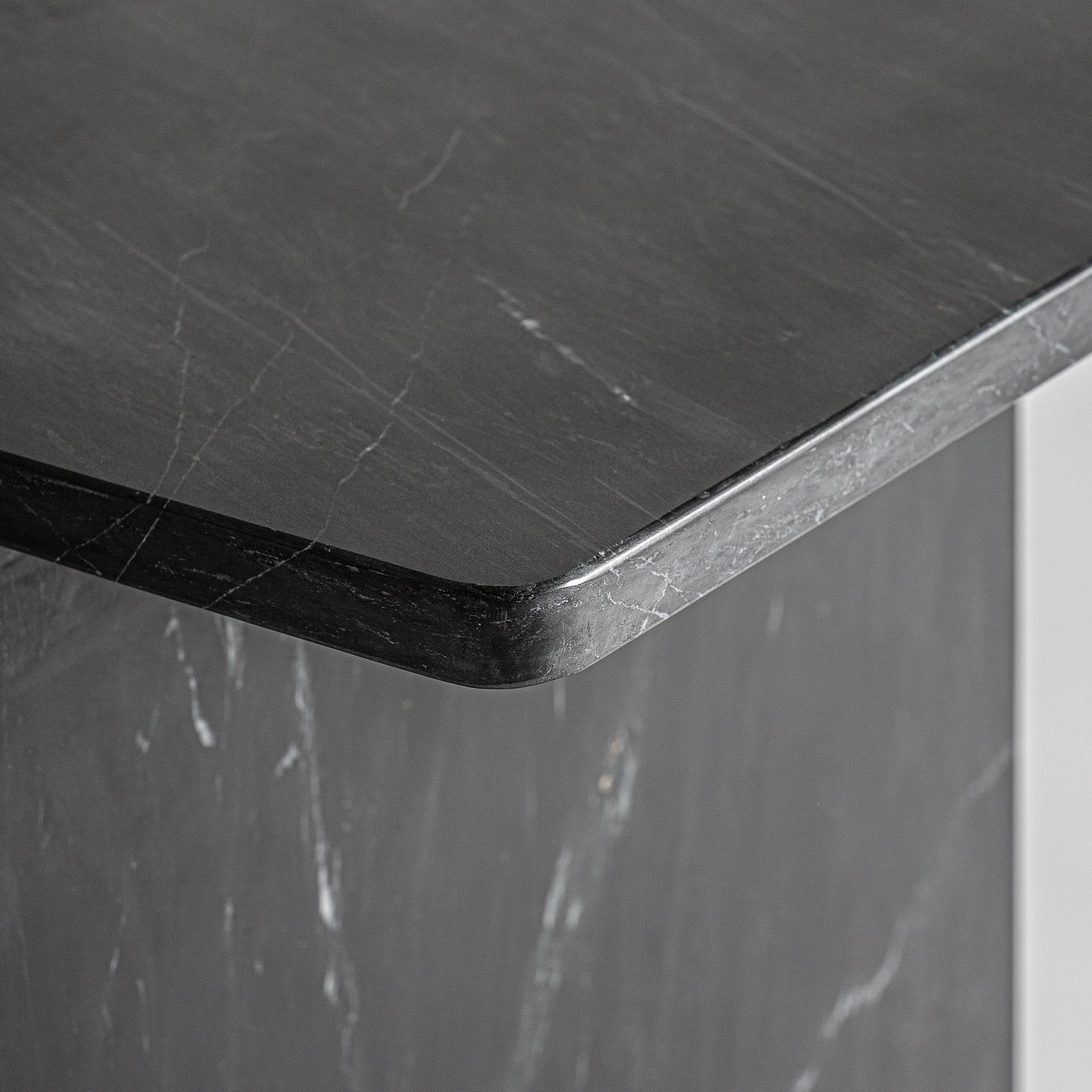 MARQUINA Side Table Black Marble