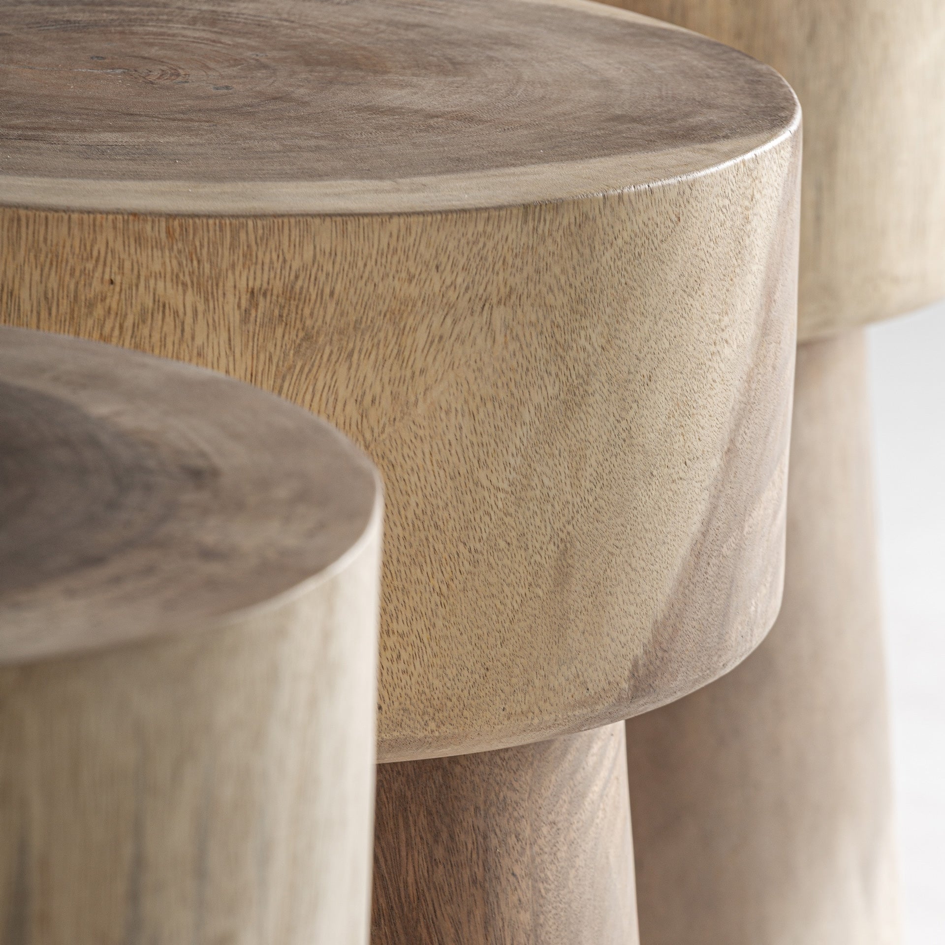 RIMINI Table Suar Wood