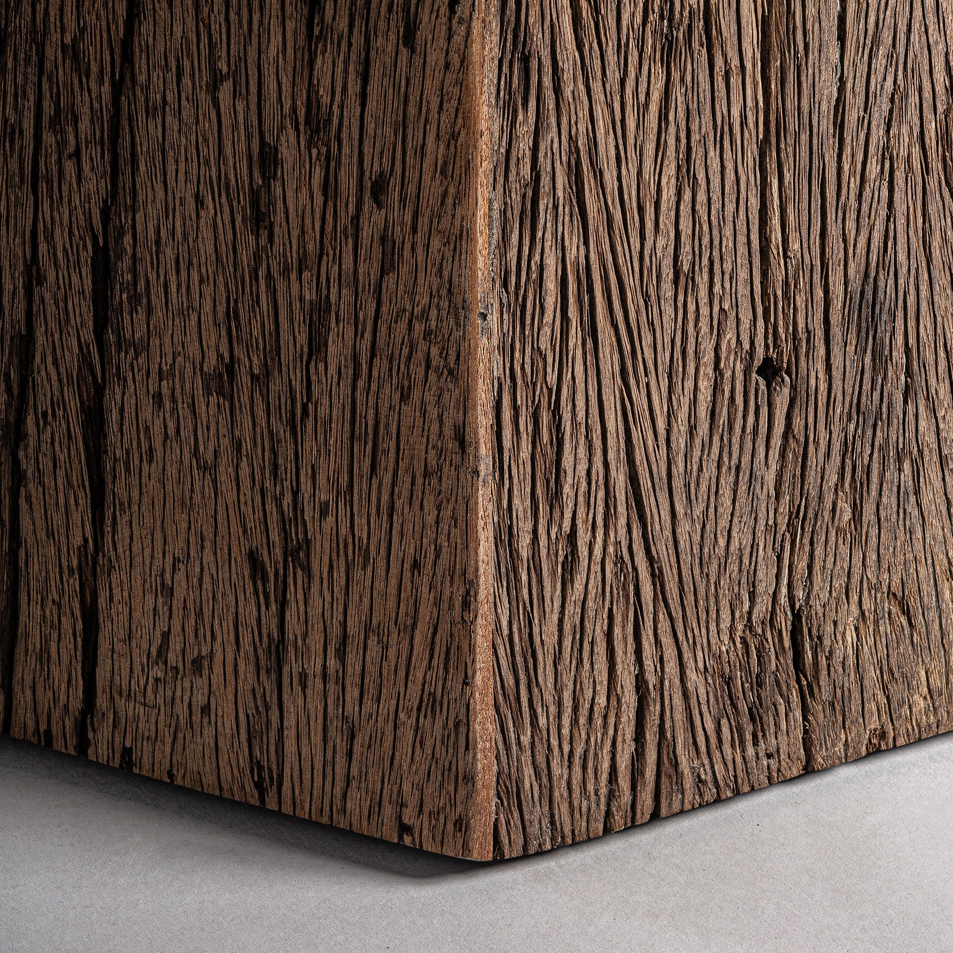 Stół okrągły WALDING drewno z recyklingu z marmurowym blatem