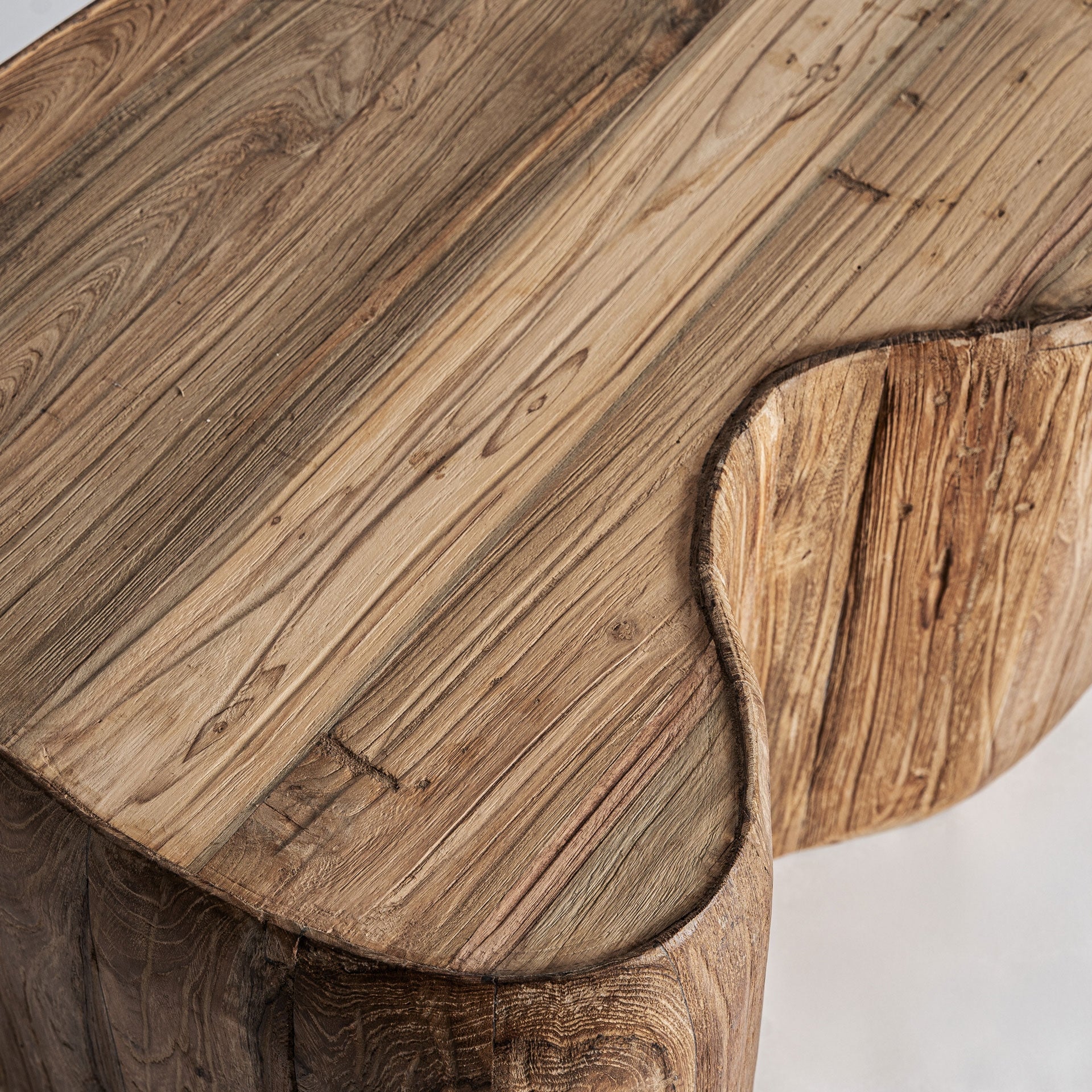 Kaffeetisch ERLOY aus recyceltem Teakholz