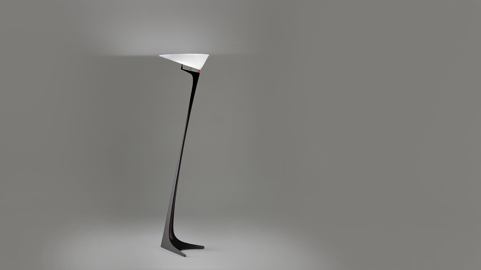 Lampa podłogowa MONTJUIC czarny