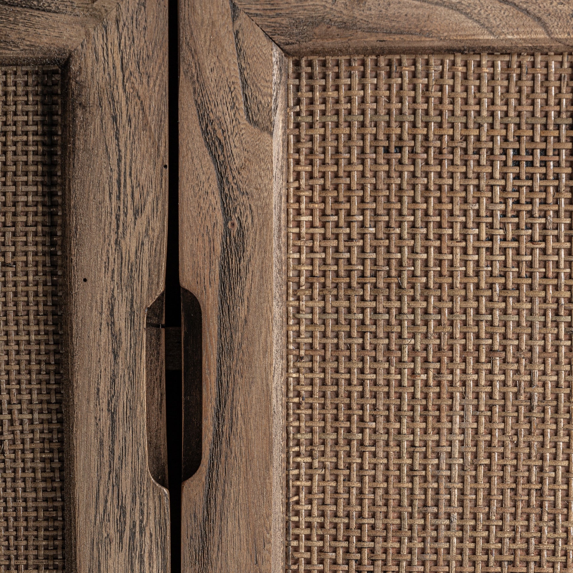 BYREMO TV Cabinet in Elm Wood