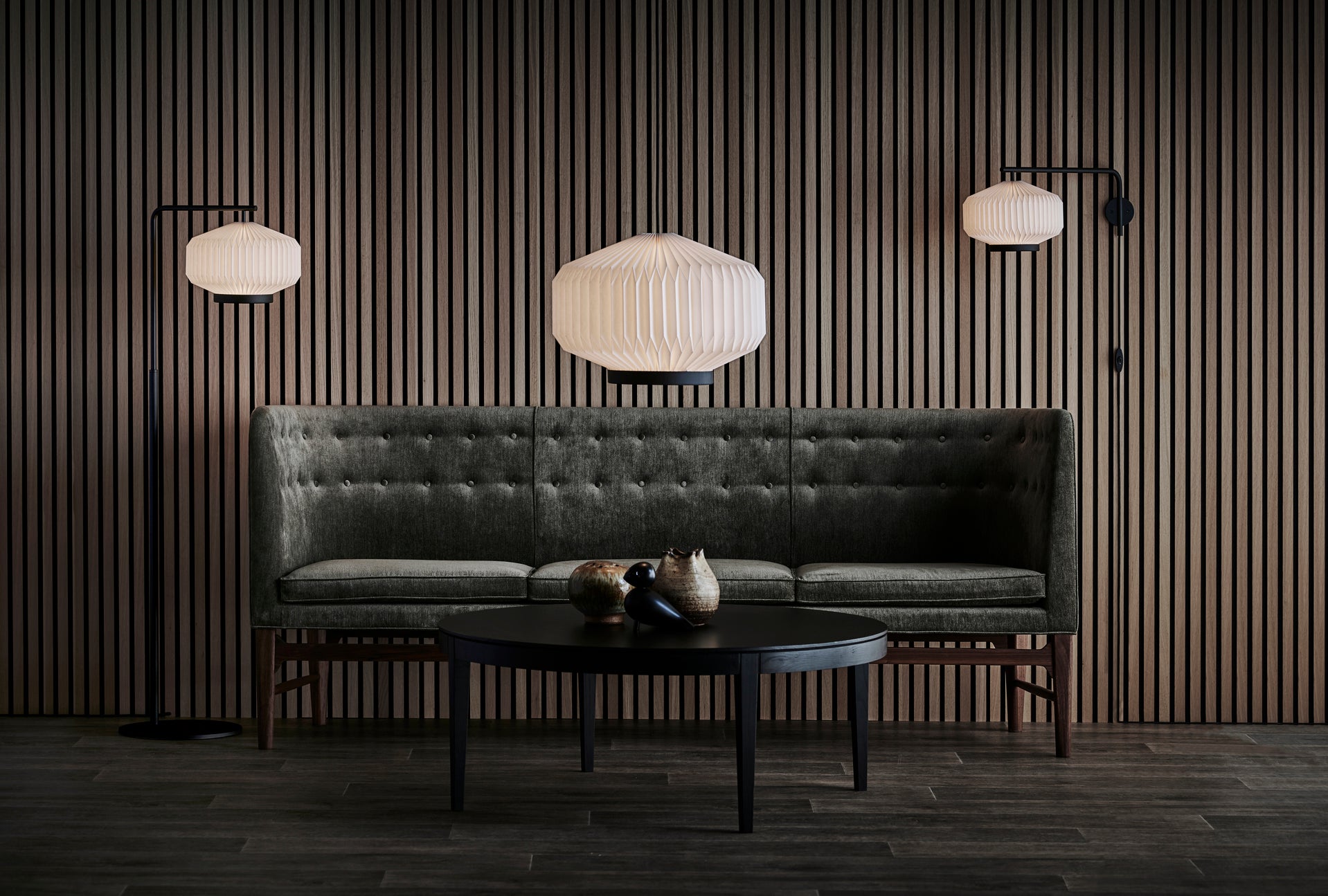 Lampa ścienna MODEL 286 SHIBUI biały z czarną podstawą