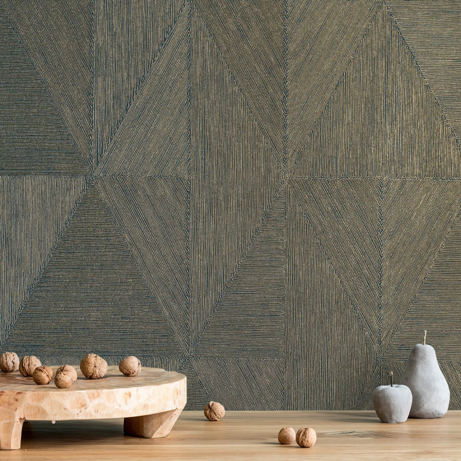 Tapeta metaliczna z geometrycznym wzorem PARANGON - EMERAUDE/DORE szmaragdowy ze złotym