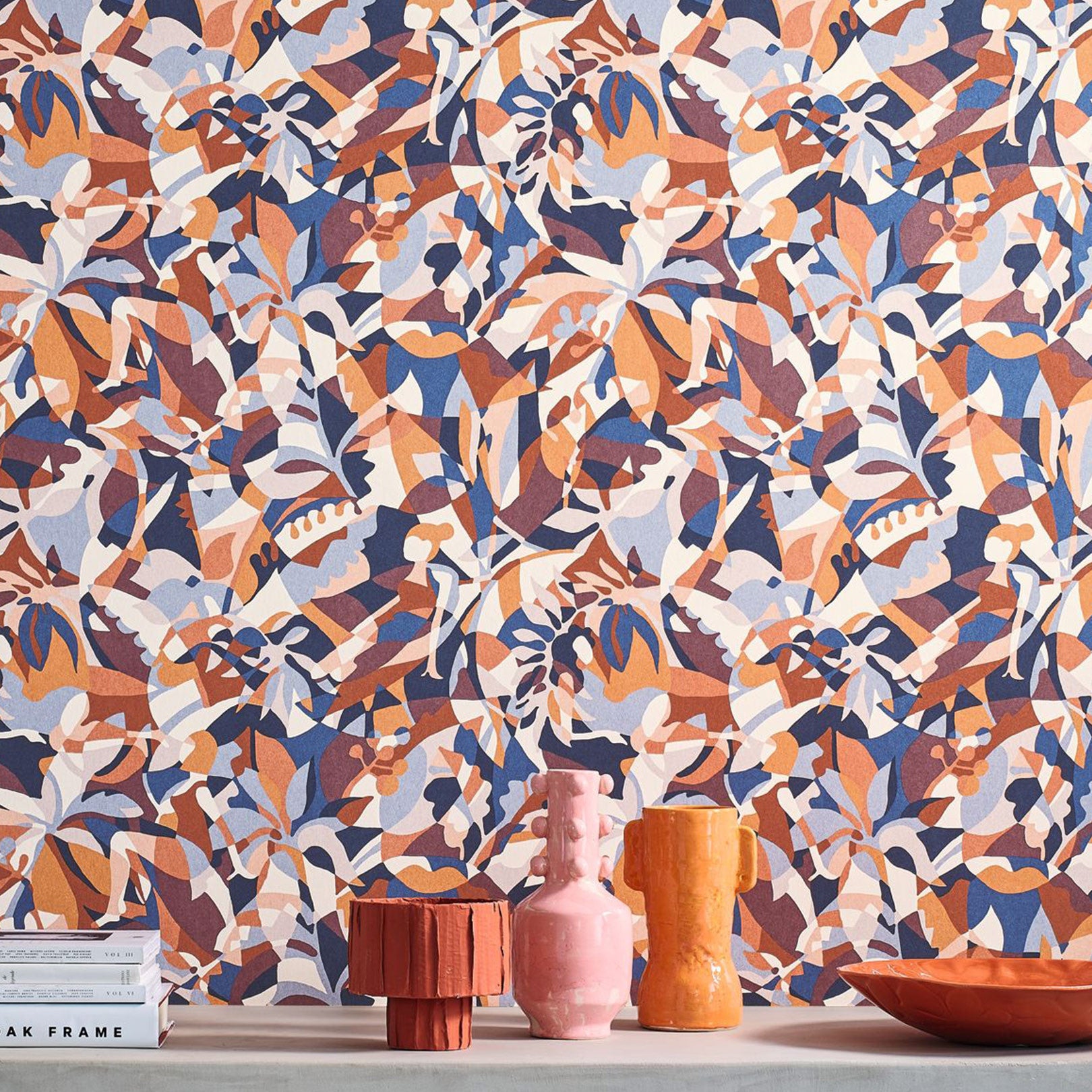 Abstract patterned wallpaper with a botanical motif PLONGEON - MARINE/TERRACOTTA navy blue with terracotta