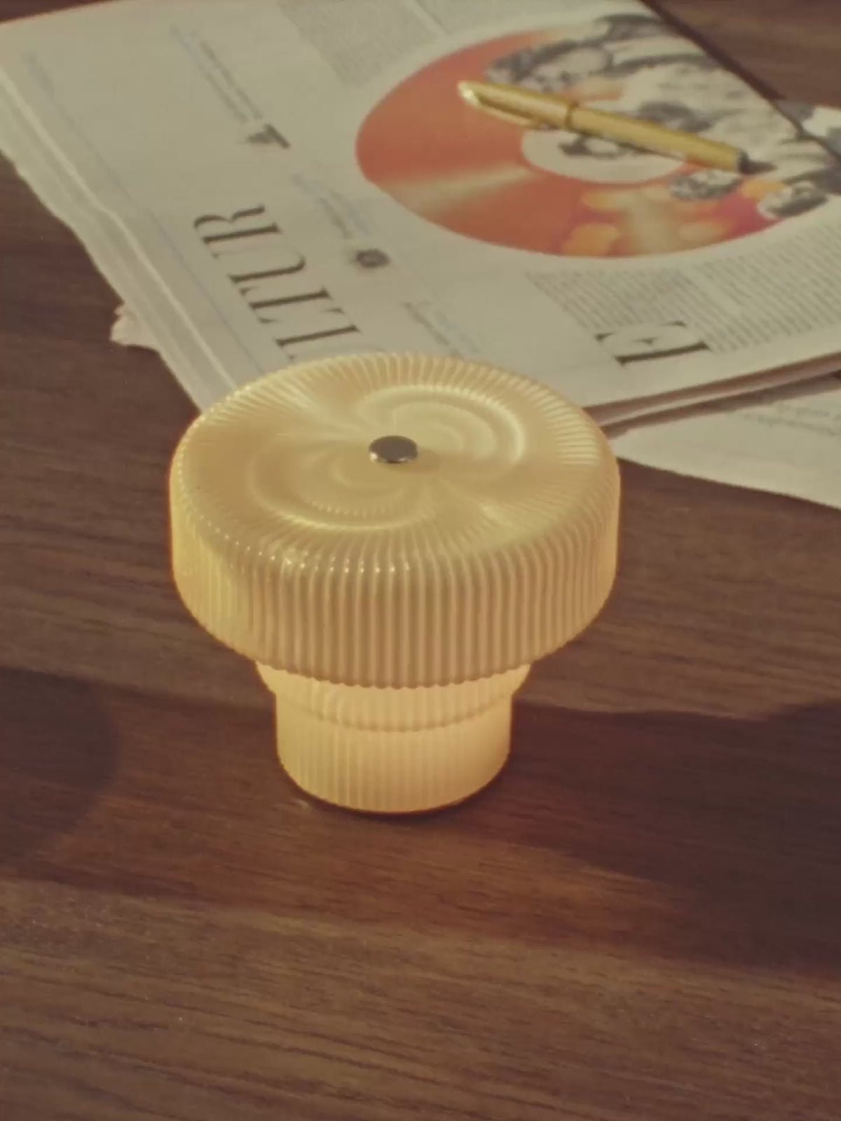 Lampa przenośna RIPPLE kremowy