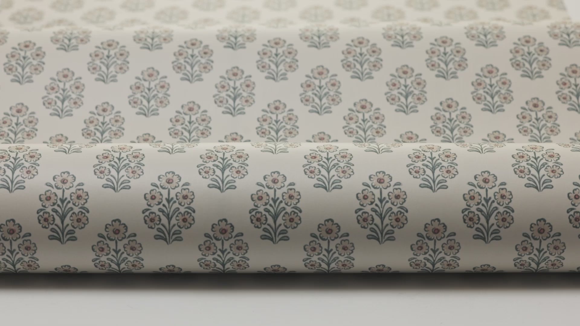 Tapete mit pflanzlichem Blumenmotiv SIBYLLA beige mit grün