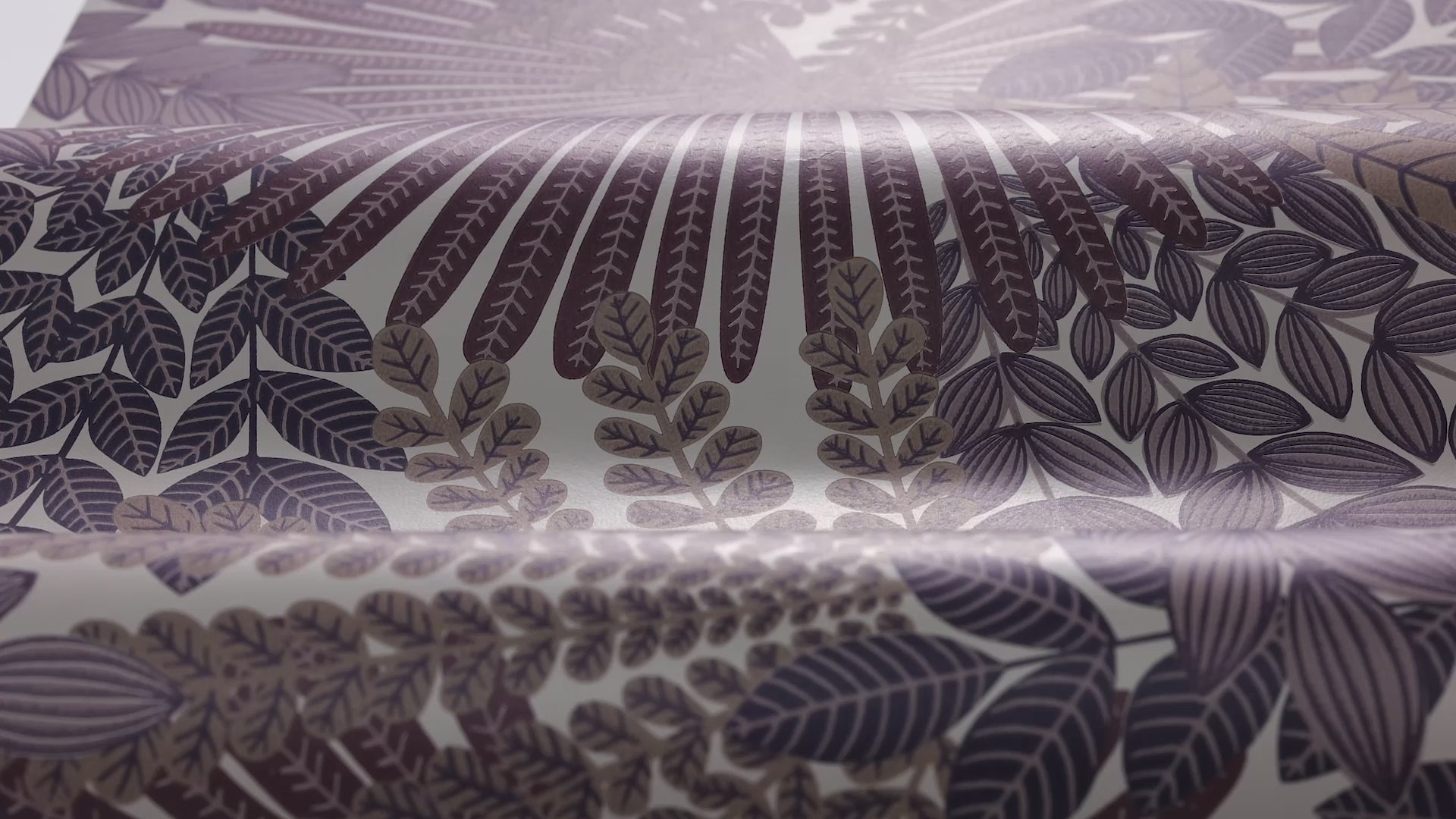 Tapete mit pflanzlichem Motiv VELVET LEAVES lila mit beige
