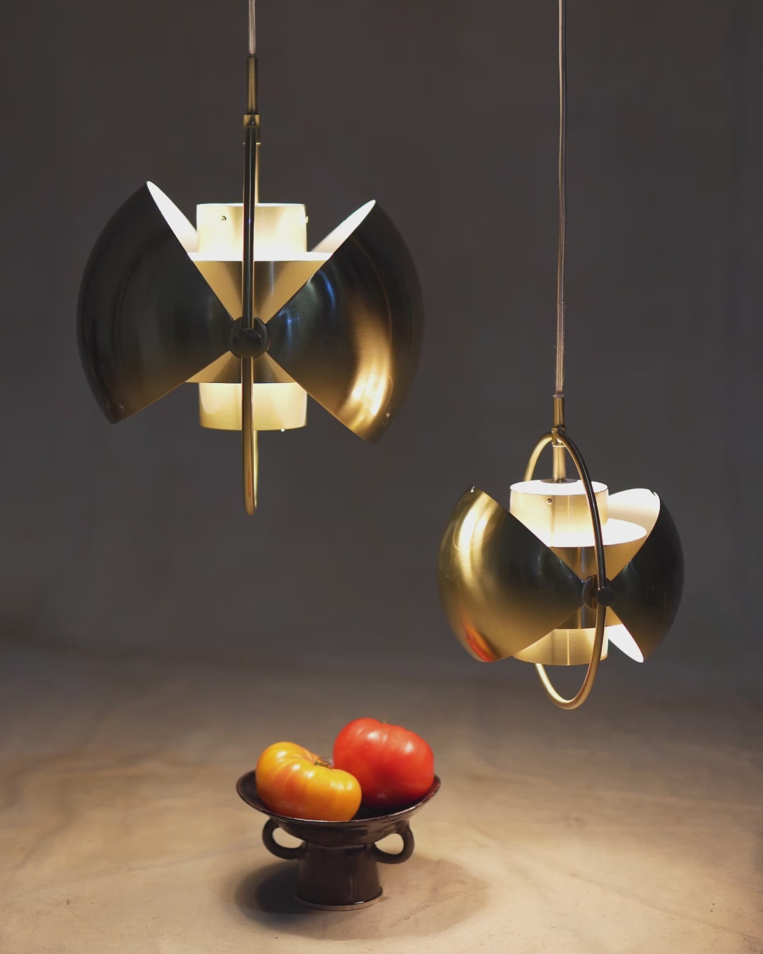 MULTI-LITE Pendelleuchte hellgrün mit Messing