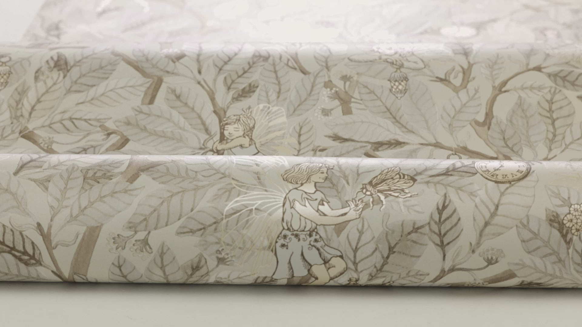 Tapeta dziecięca z motywem baśniowym wróżek FAIRIES beżowy