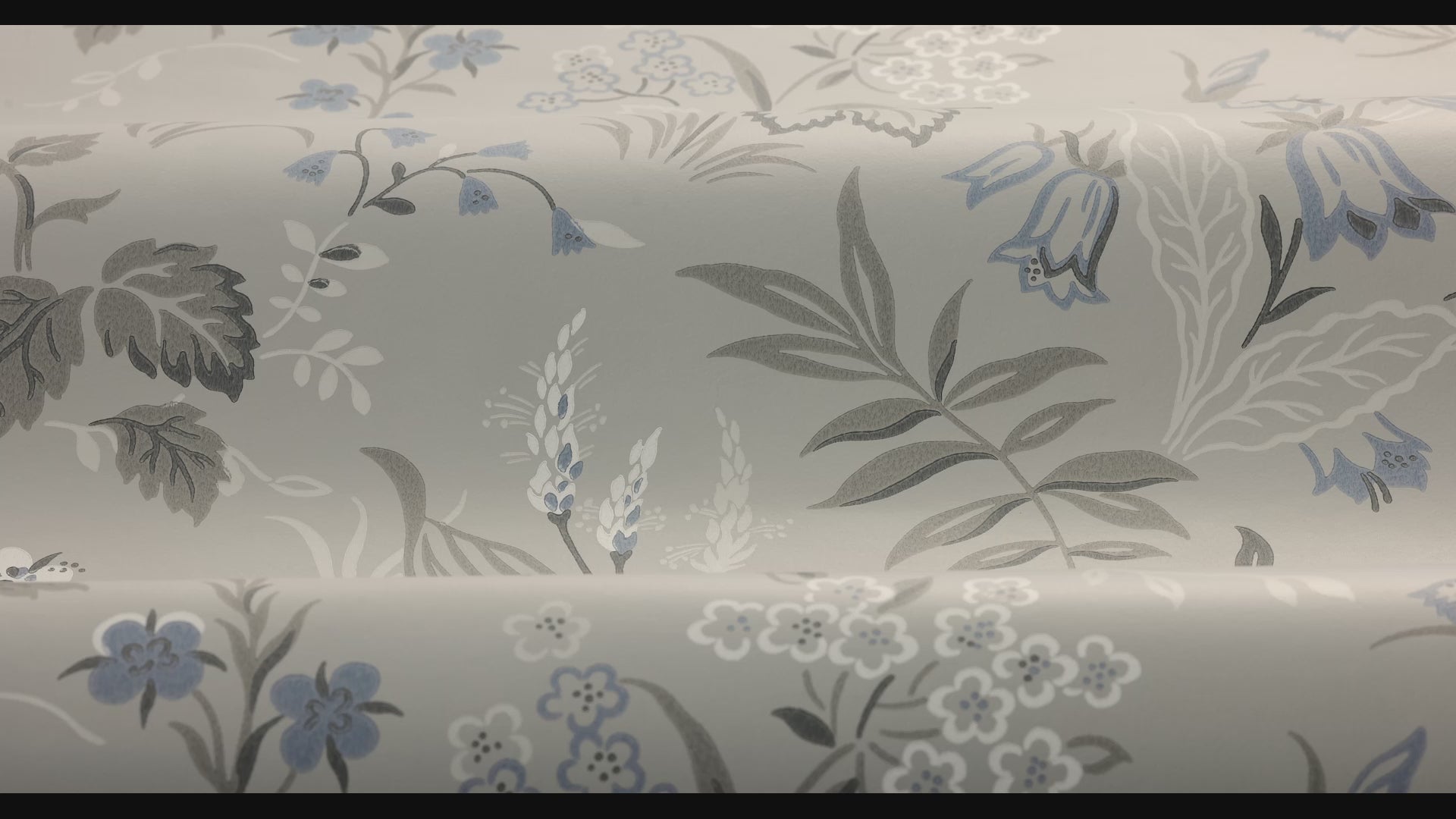 FOLKLORE Dark Beige Floral Pattern Wallpaper