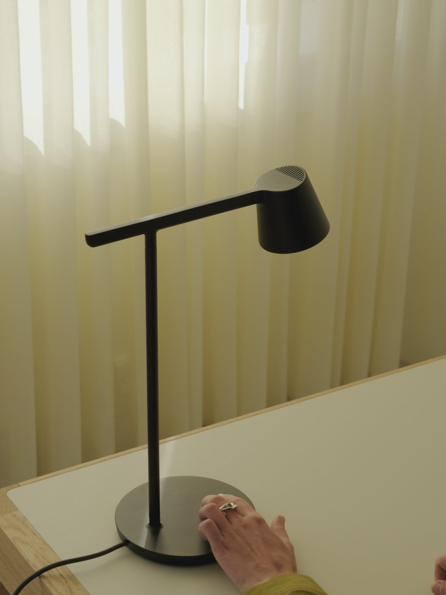 Lampa biurowa TIP biały