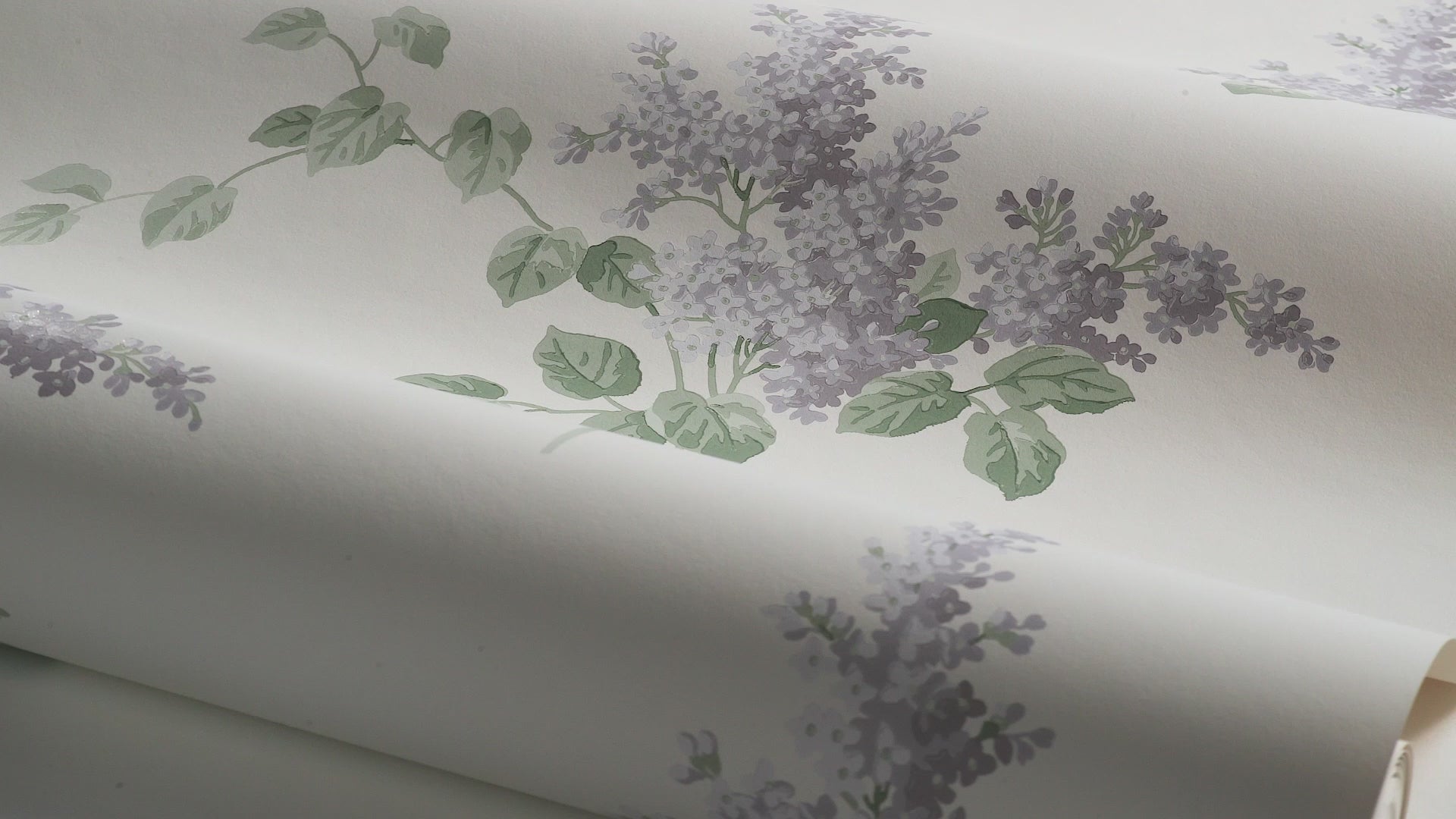 Beige wallpaper with lilac floral pattern