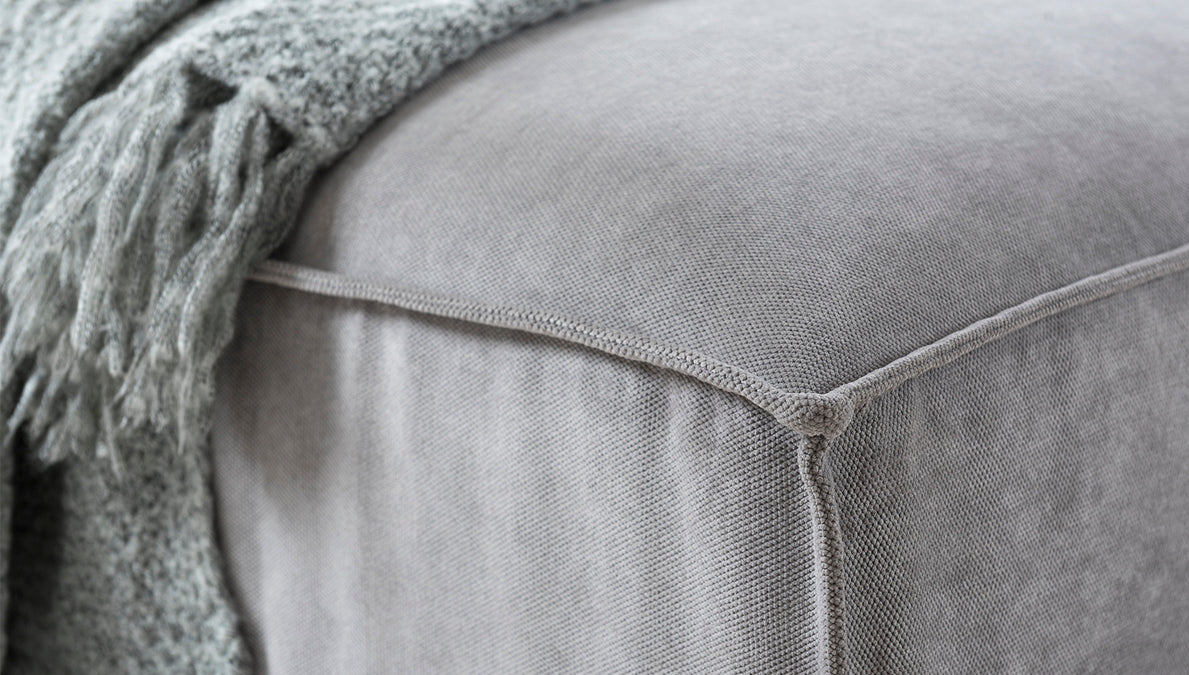 Puff mit Schlaf-Funktion UMO gepolstert