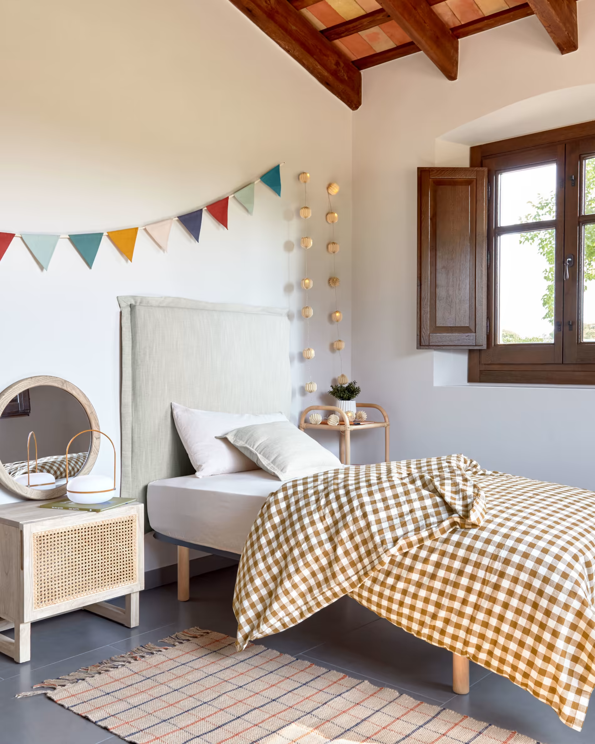 Zagłówek TANIT biały La Forma    Eye on Design