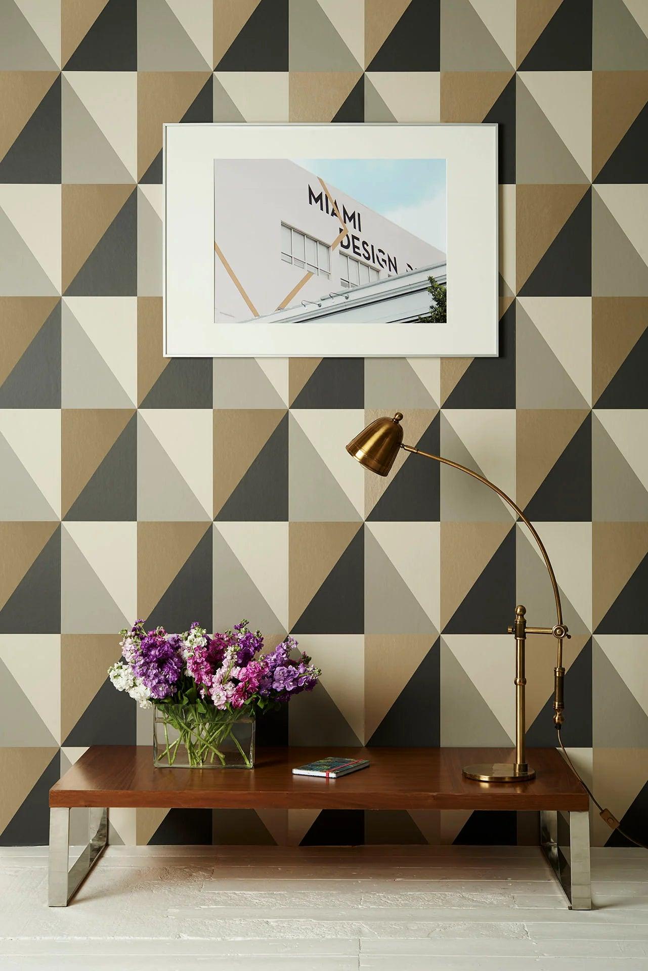 Tapeta z geometrycznym wzorem z trójkątów GEOMETRIC II - Apex Grand terakota