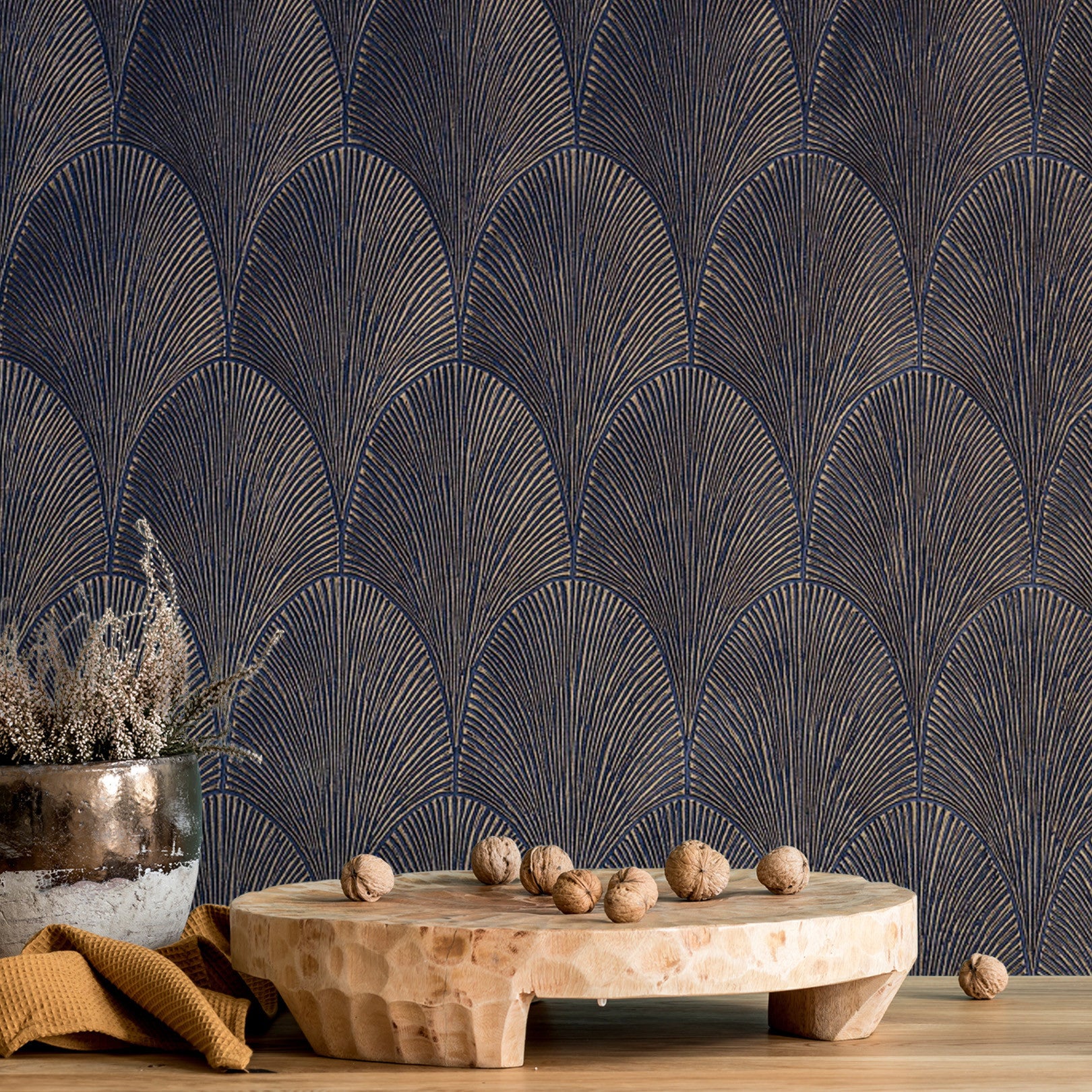 Metallic Wallpaper with Geometric Pattern TOURMALINE - MARINE/DORE Navy Blue with Gold