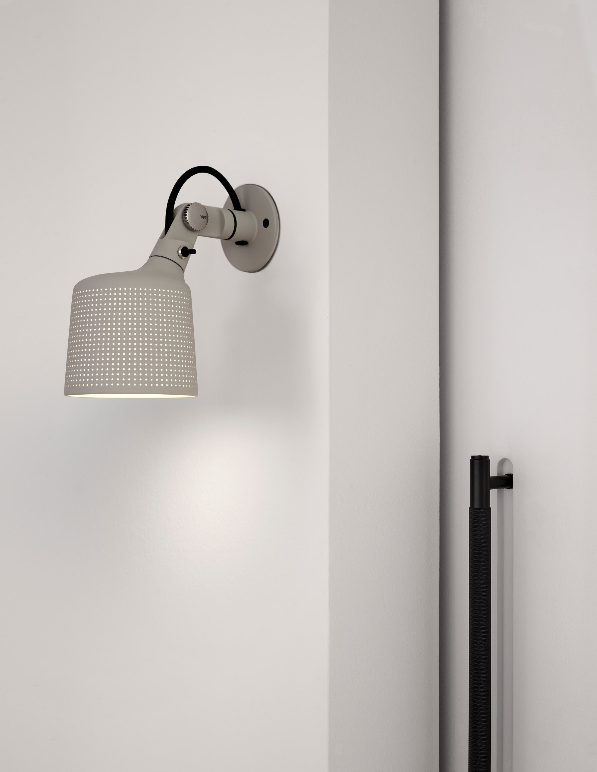 Lampa ścienna 524 szary metal