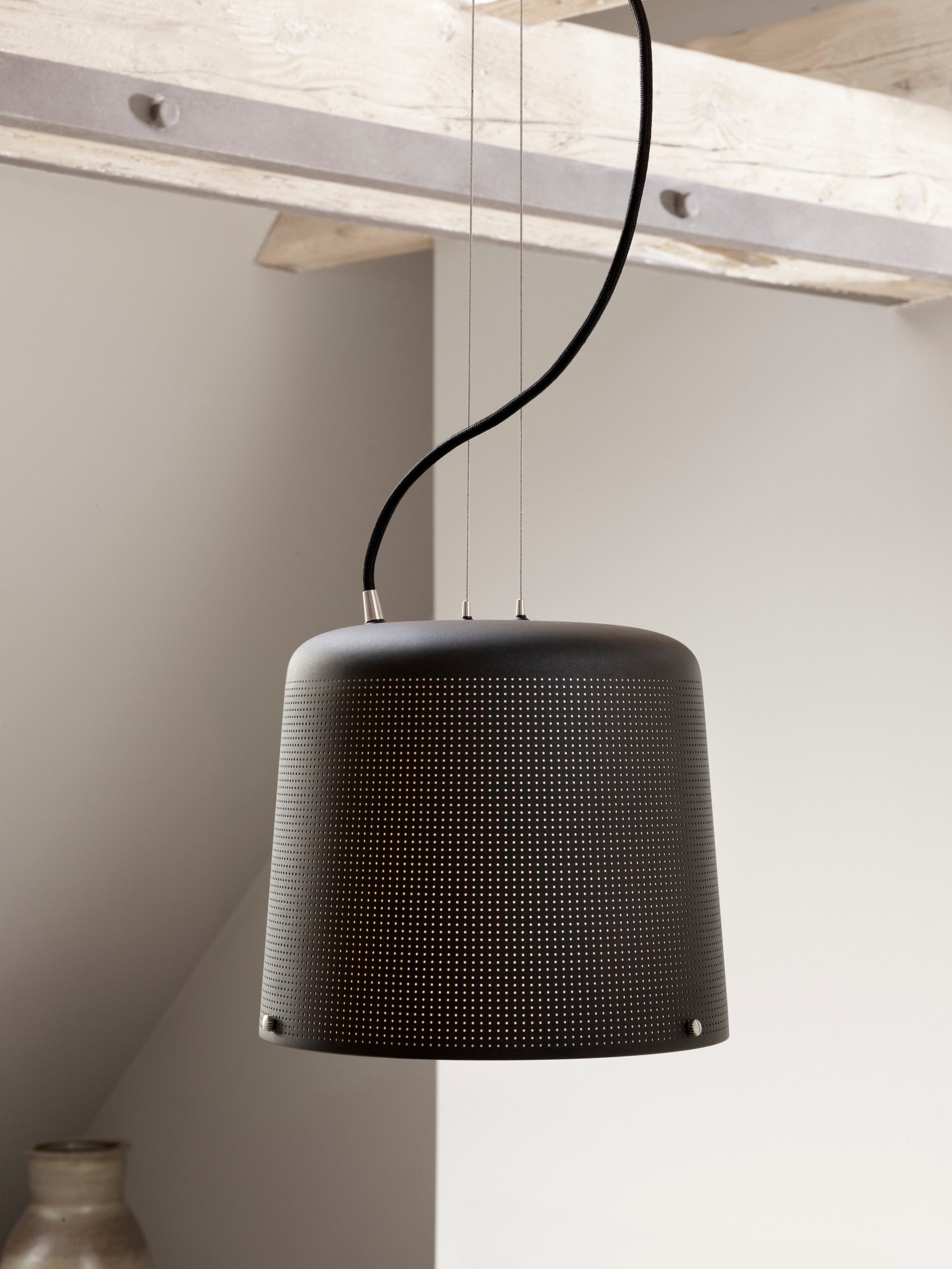 Lampa wisząca 526 czarny metal