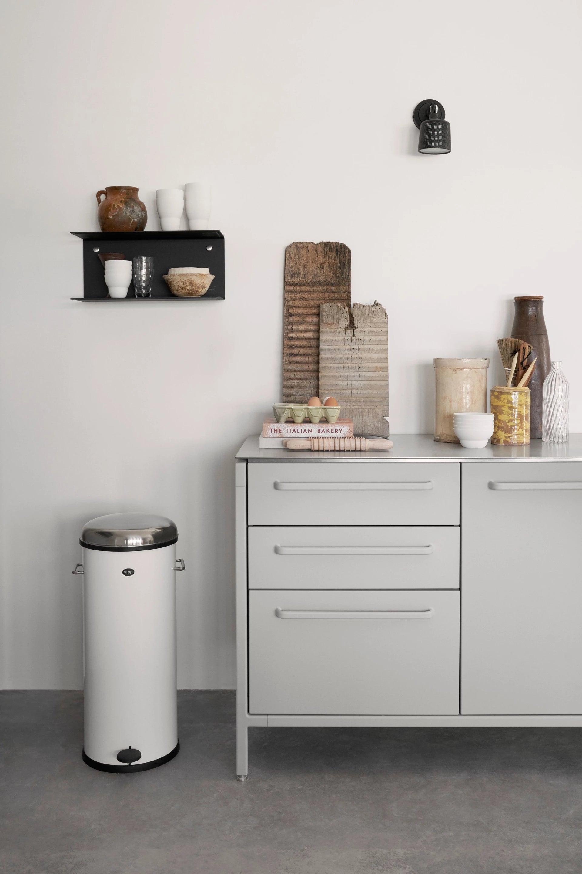 Kosz na śmieci PEDAL BIN biały