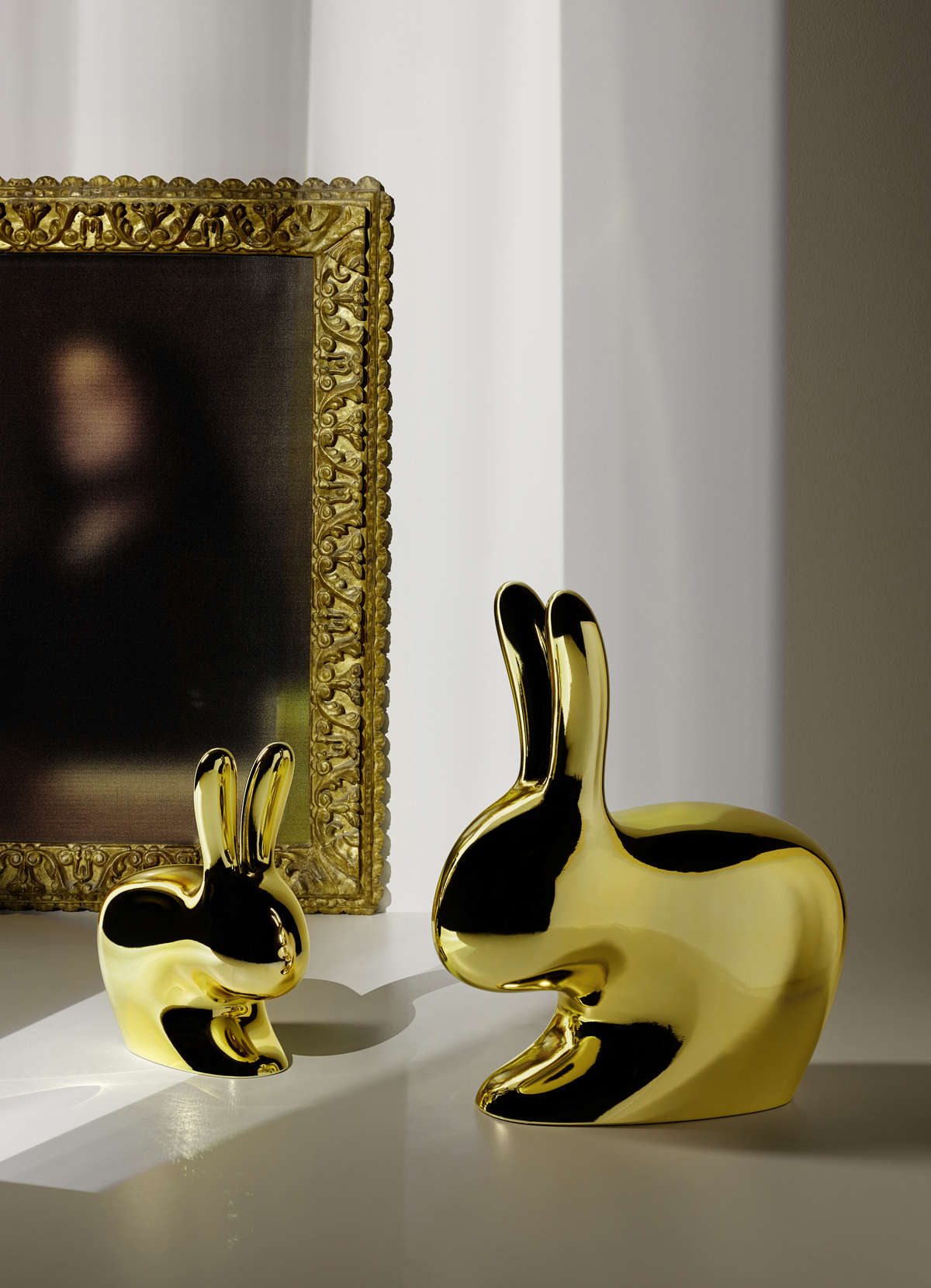 Krzesło RABBIT MINI złoty Qeeboo    Eye on Design