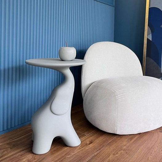 Stolik PAKO biały Qeeboo    Eye on Design
