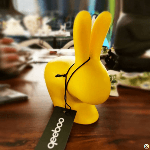 Stoper do drzwi RABBIT niebieski Qeeboo    Eye on Design